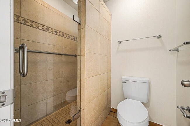 Building Photo - 8689 E Roosevelt Cir