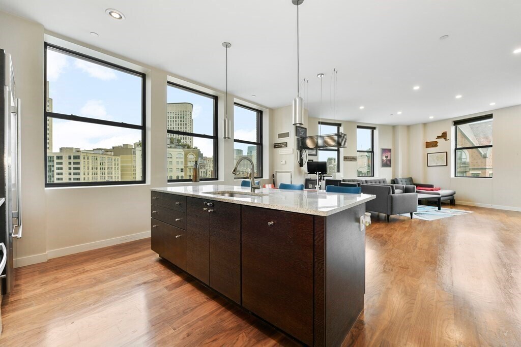 Building Photo - 286 Columbus Ave
