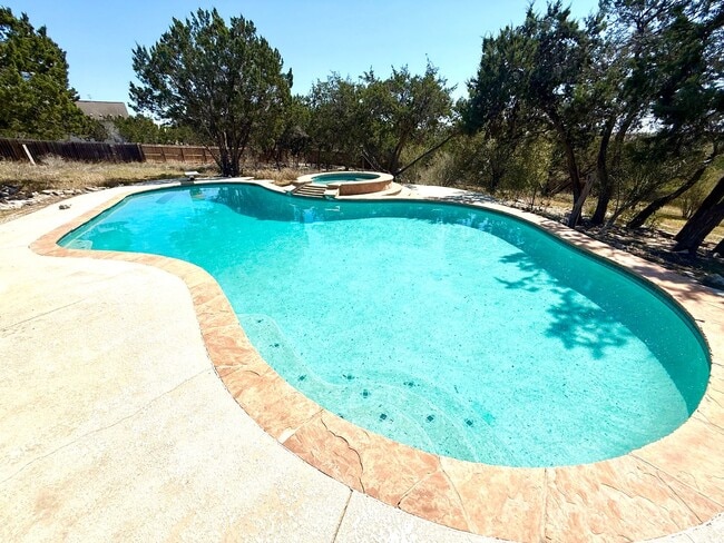 Building Photo - **APPLICATION RECEIVED** *COMING SOON* Luxurious 2-Story Home in Gated Stone Oak Community – Pool...