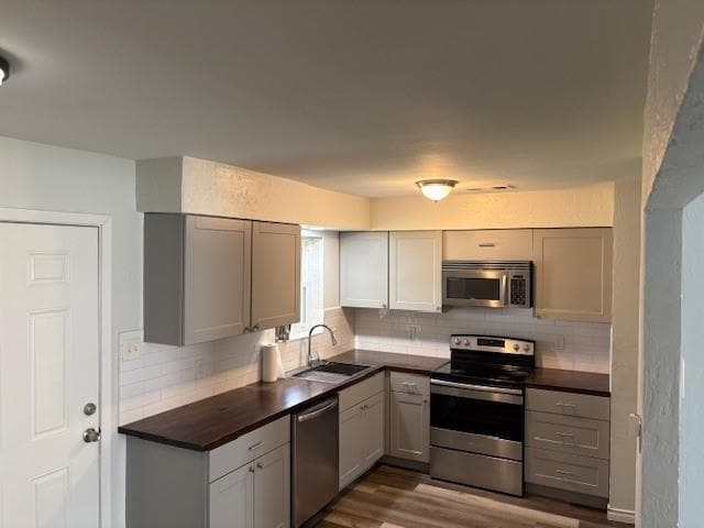 Building Photo - 3017 Sandra Ln