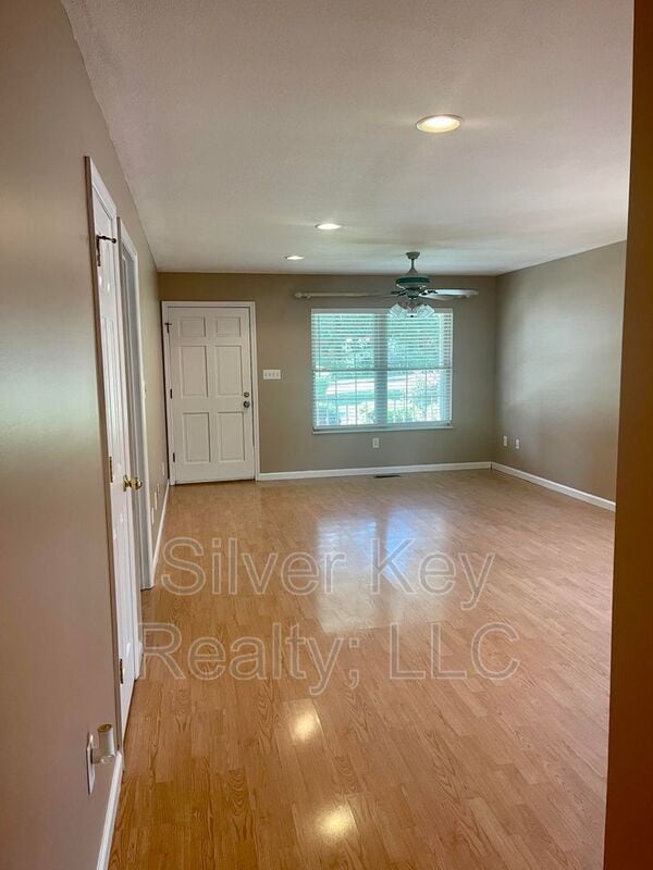 Building Photo - 127 Butler Dr