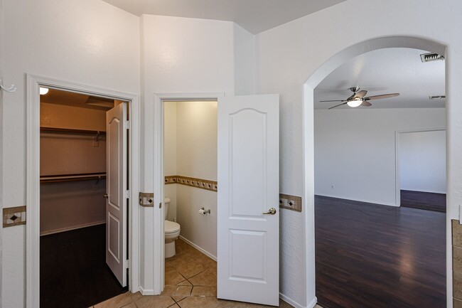Building Photo - RV GATE! Lovely 4 bedroom, 3 bathroom home...