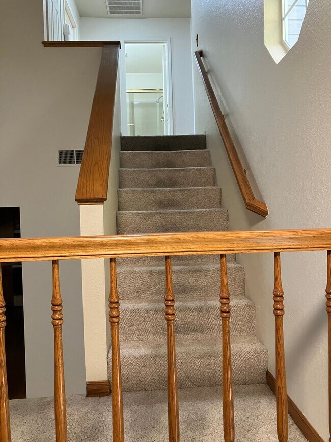 Building Photo - 1725 Branchwood Cir