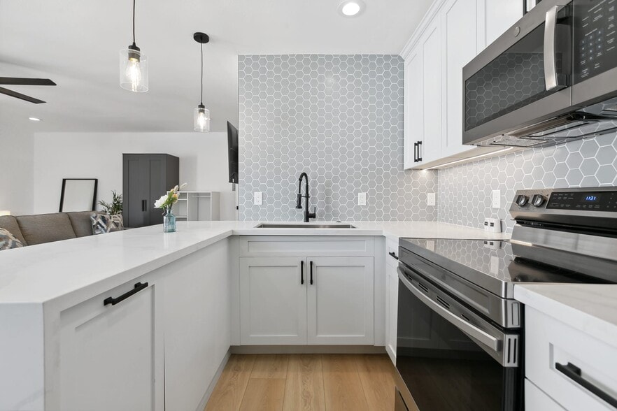 Building Photo - 1310 Halley Ct