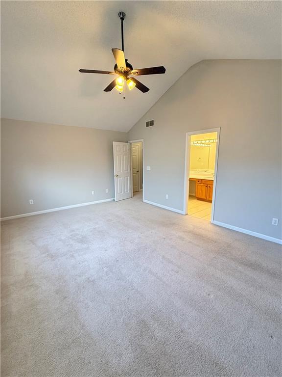 Building Photo - 593 Lullingstone Dr SE