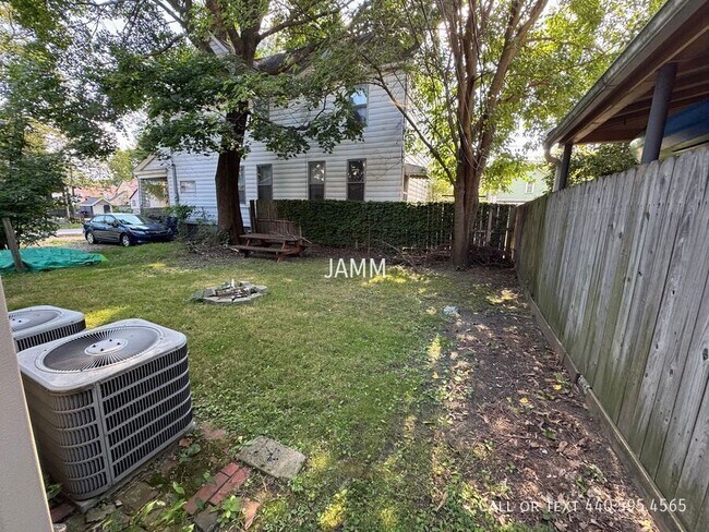 Building Photo - 4115 Whitman Ave