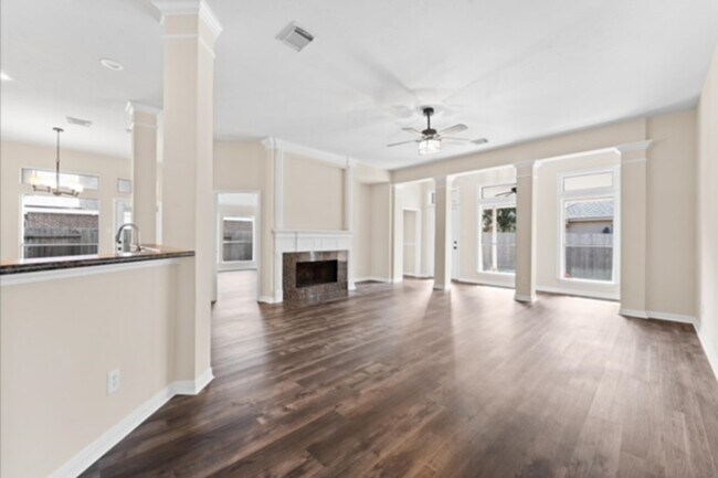 Building Photo - 7103 Hot Creek Trc