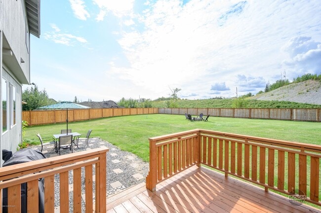 Building Photo - 844 N Back Eddy Cir