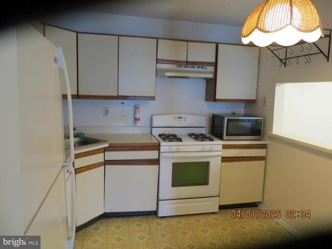 Building Photo - 21 Aspen Ct