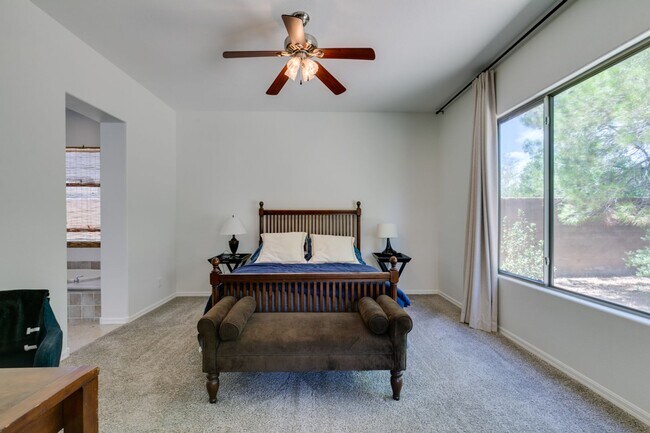 Building Photo - Elegant 3Bedroom/2.5Bath Furnished Home with Casita in Anthem Country Club