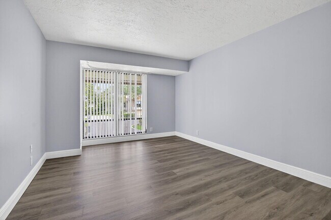 Building Photo - 22847 Ironwedge Dr