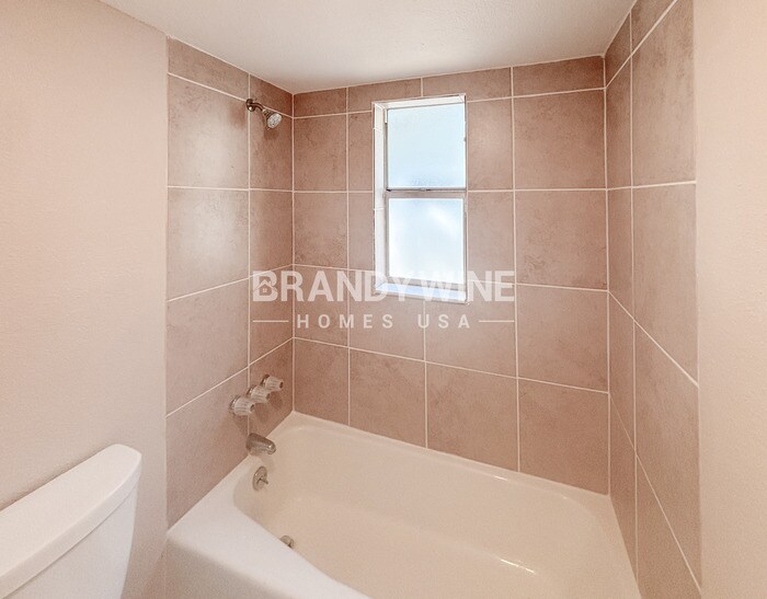 Building Photo - 1608 Robin Ln