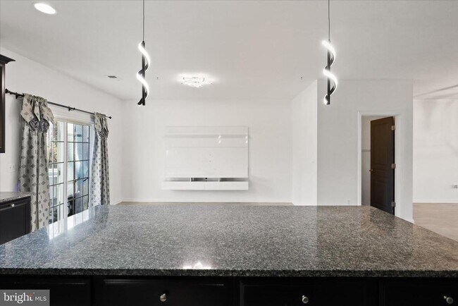 Building Photo - 14766 Malloy Ct