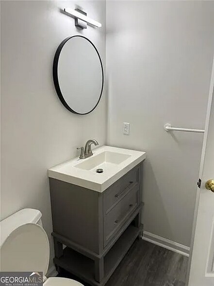 Building Photo - 2080 Charter Ln