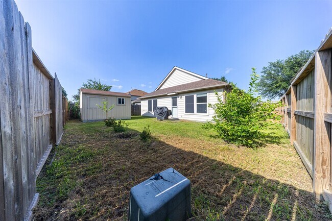 Building Photo - 2203 Mountain Ranch Dr