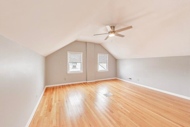 Building Photo - 4118 Prairie Ave