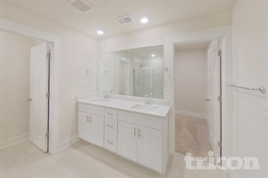 Building Photo - 308 Allenby Ln
