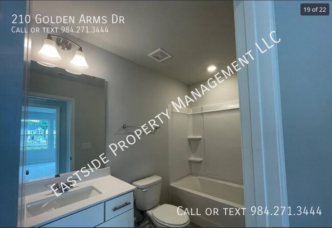 Building Photo - 210 Golden Arms Dr