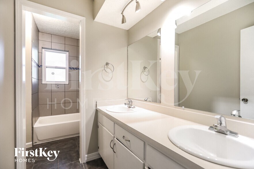 Building Photo - 1212 NW 54th St