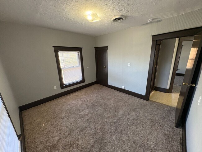 Building Photo - 2963 Dudley St