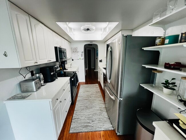 Building Photo - 1201 River Reach Dr