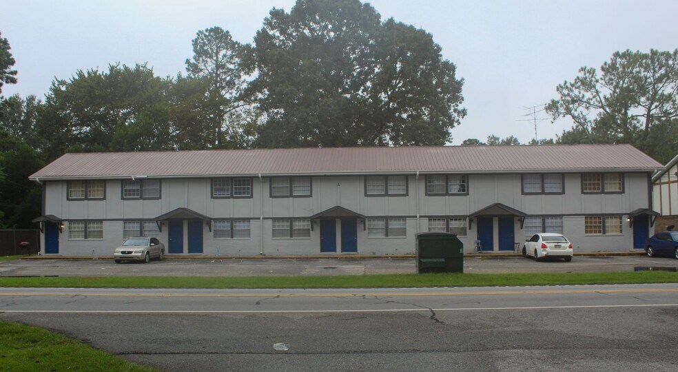 Building Photo - 901 Orange St