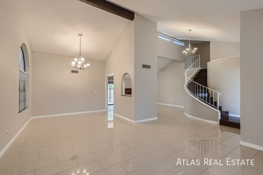 Building Photo - 5337 W Desert Hills Dr