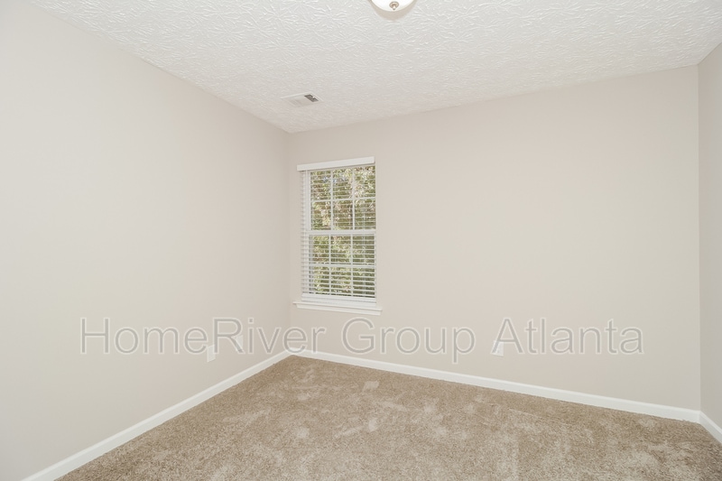 Building Photo - 206 Ilex Dr