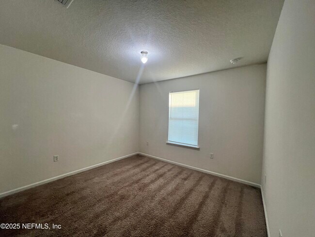 Building Photo - 463 Red Dahlia Ln