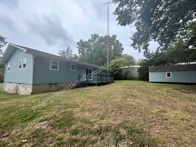 Building Photo - Charming 2 Bedroom, 2 Bath Home near Brown's Beach