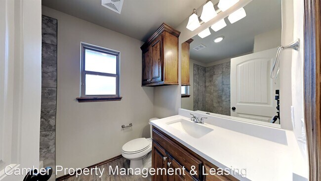 Building Photo - 4 br, 2 bath House - 10512 NW 42nd Circle