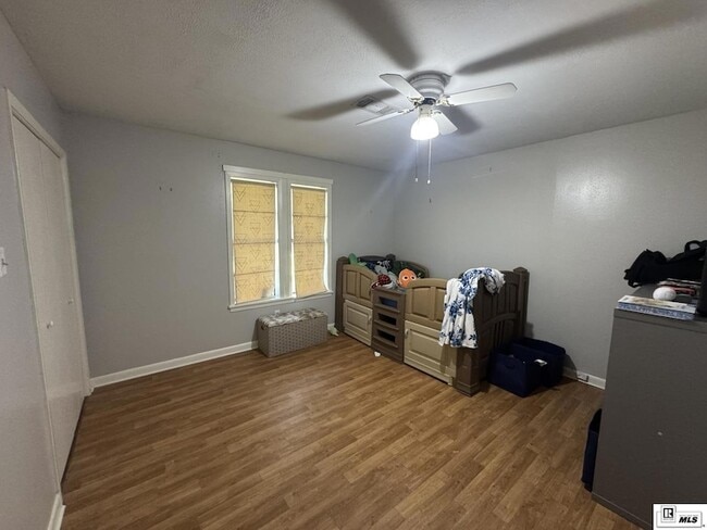 Building Photo - 3003 Lafourche Ave