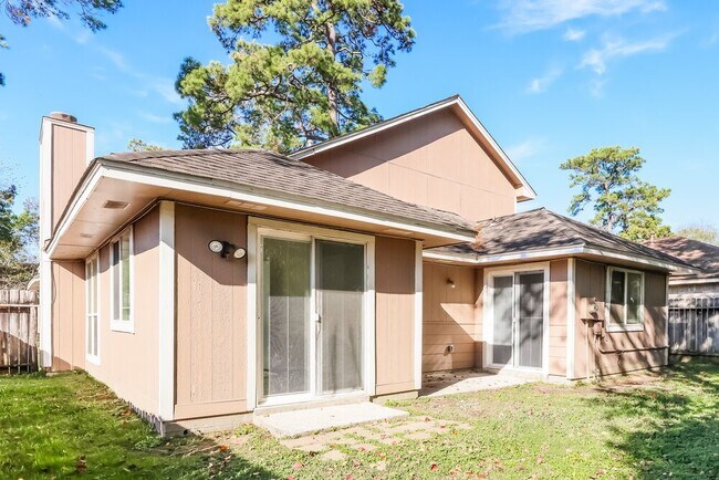 Building Photo - 20030 River Brook Dr