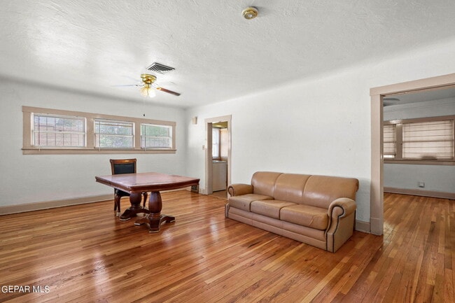 Building Photo - 2709 N Florence St