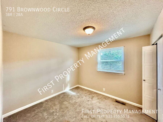 Building Photo - 791 Brownwood Cir