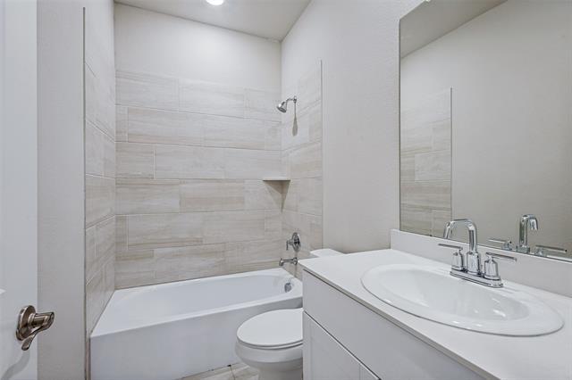 Building Photo - 801 McKenna Dr