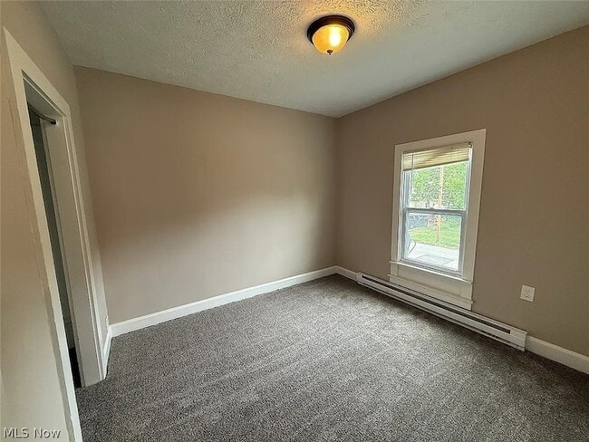 Building Photo - 323 Columbus St