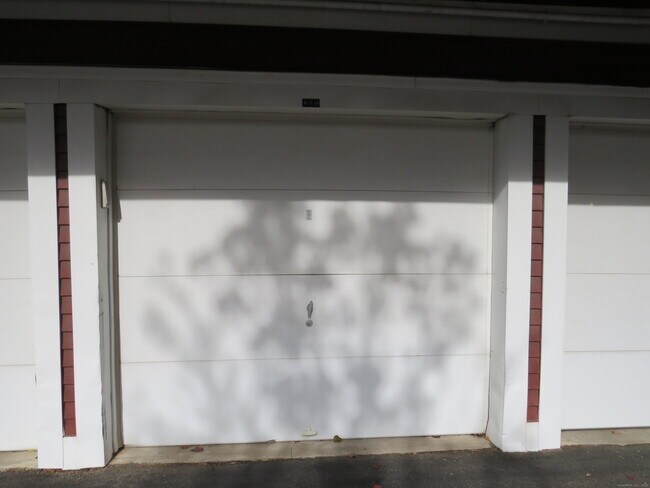 Building Photo - 7 Dean St