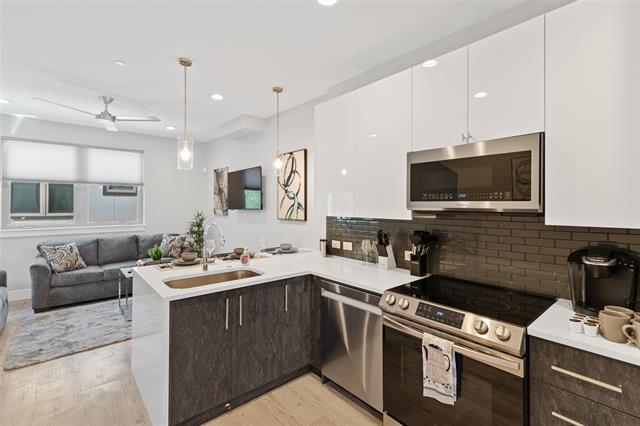 Building Photo - 1120 Galveston Ave