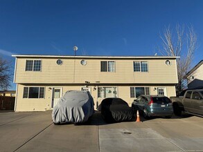 Building Photo - 481 1/2 Tracy Dr