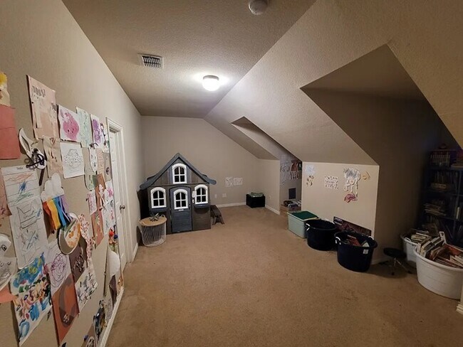 Building Photo - 10225 Ashburn Dr