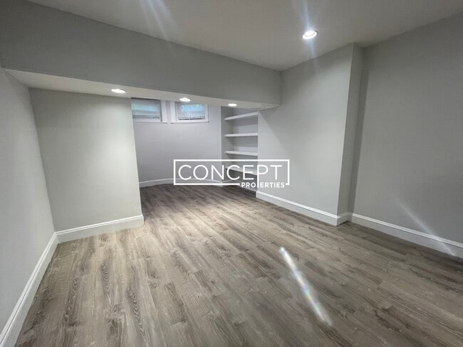 Building Photo - 379 Commonwealth Ave