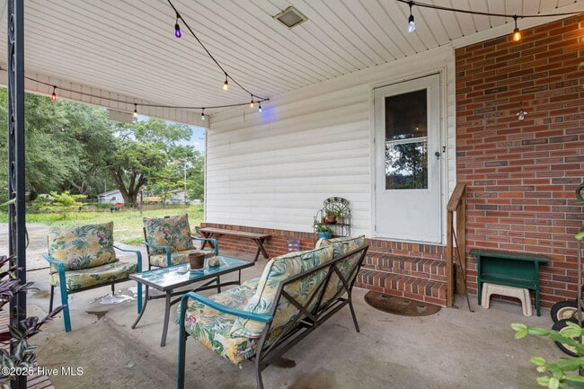 Building Photo - 5405 Autumn Dr