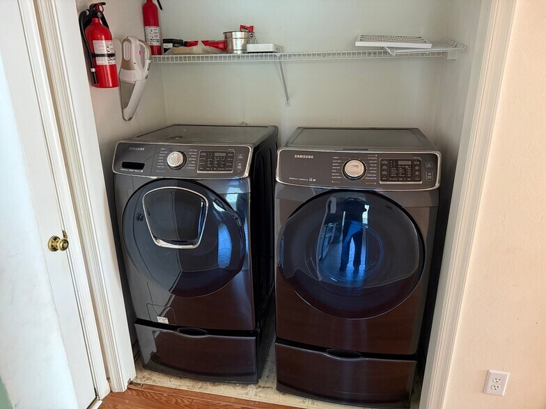 Building Photo - 3564 Faraday Ln