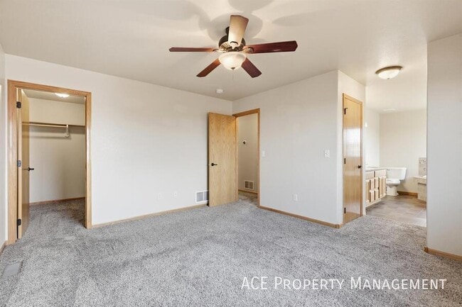 Building Photo - 14835 Fox Trail