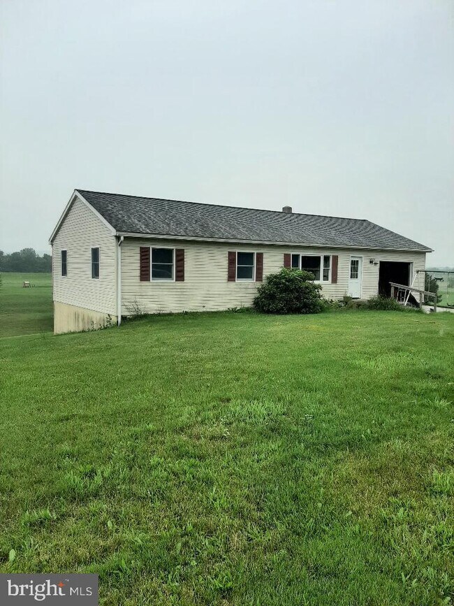 Building Photo - 533 Reisinger Rd