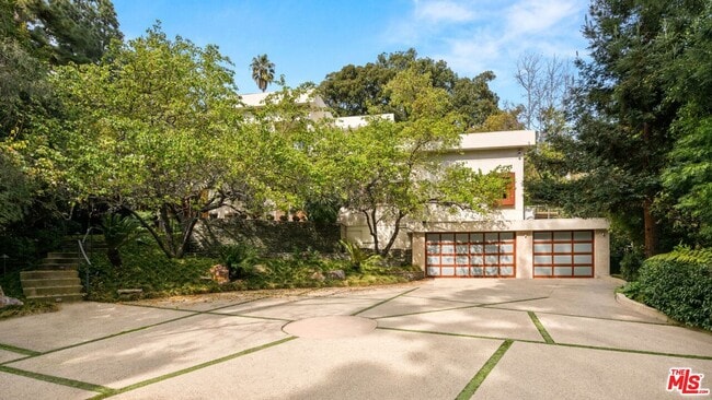 Building Photo - 1188 Brooklawn Dr
