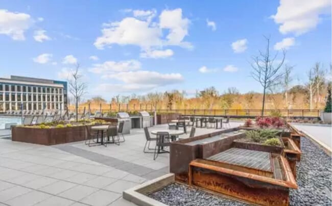 Building Photo - 145 Riverhaven Dr