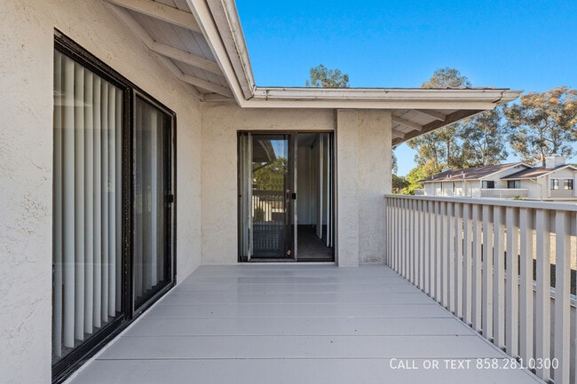 Building Photo - 3911 Camino Lindo