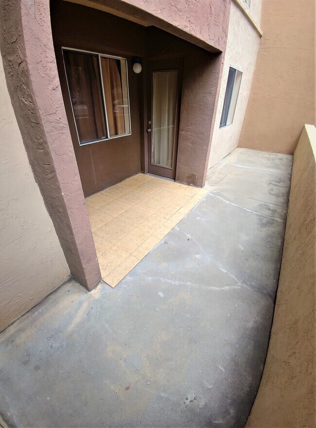 Building Photo - 3520 Lebon Dr